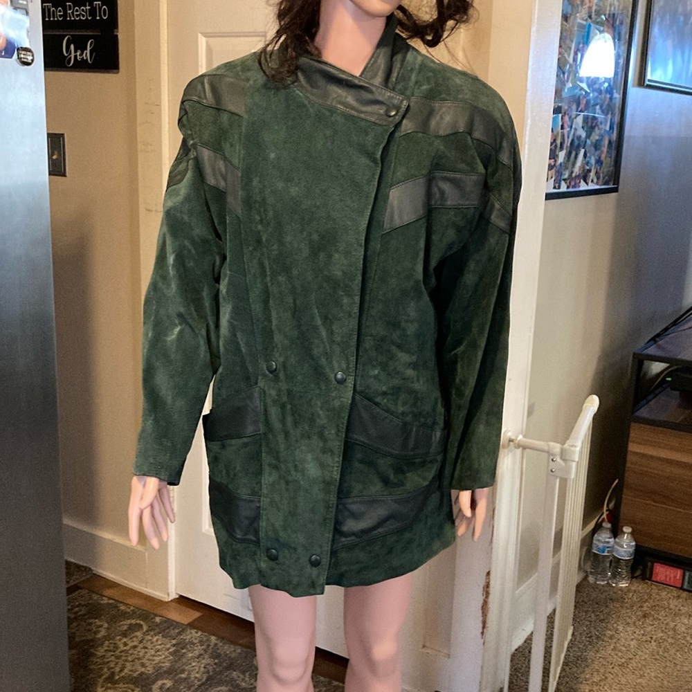Vintage Bermans leather coat size L . Dark green